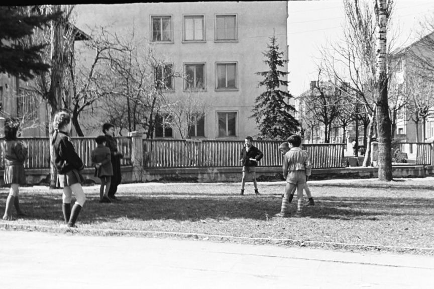 Фотограф Панайот Бърнев, Милена Николова