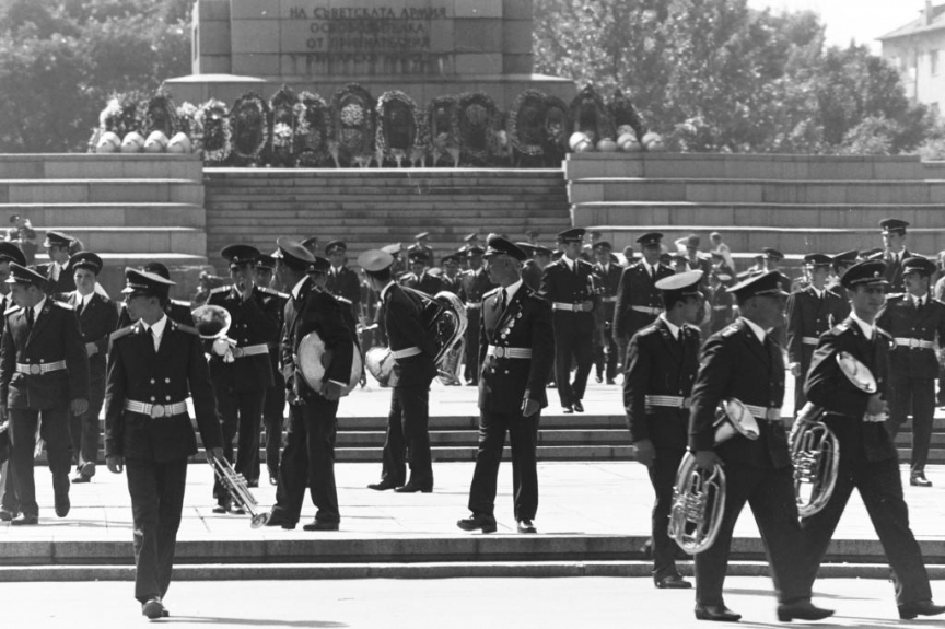 Фотограф Панайот Бърнев, Милена Николова
