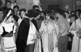 Ученици и учители от 35 ГРЕ посрещат Новата 1972 година, Антон Донев